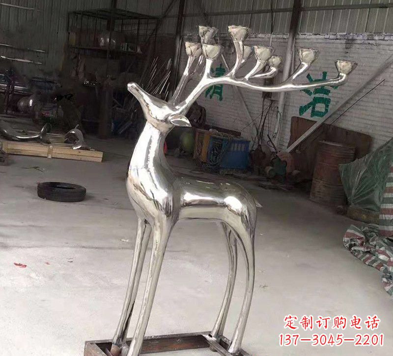 益阳精美梅花鹿雕塑——点亮不锈钢烛台