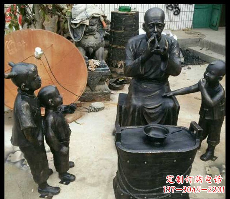 益阳糖果街上的铜雕精灵