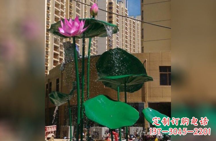 益阳彩色不锈钢荷花雕塑美丽而富有寓意