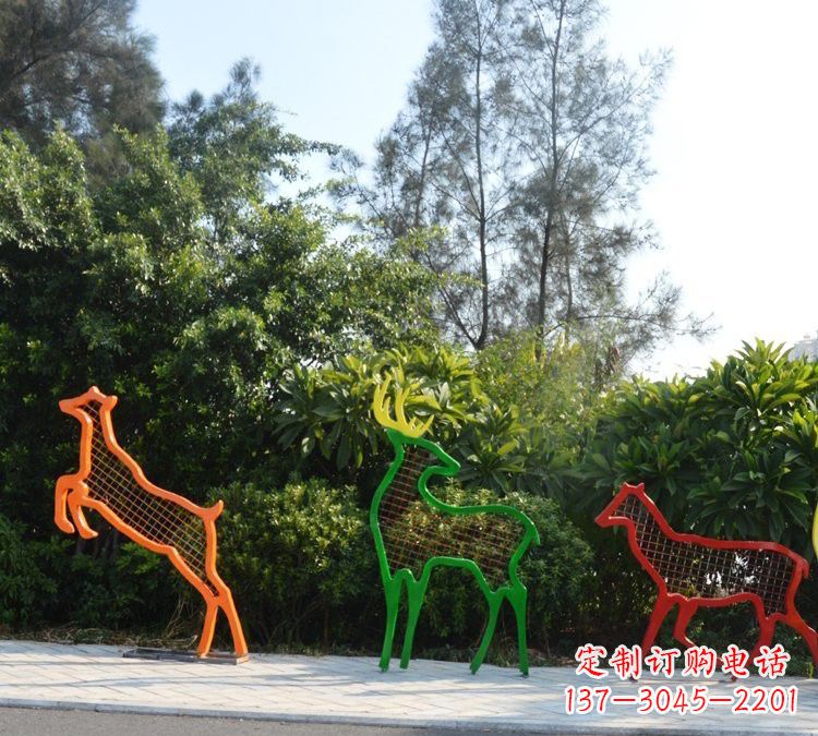 益阳精美的彩色不锈钢梅花鹿雕塑