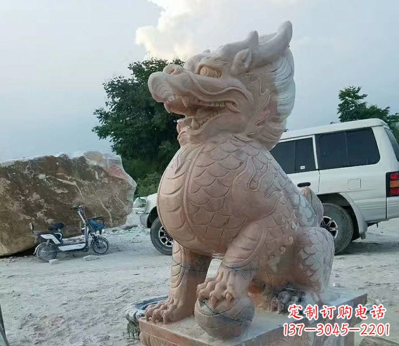 益阳麒麟雕塑象征传统文化的精灵