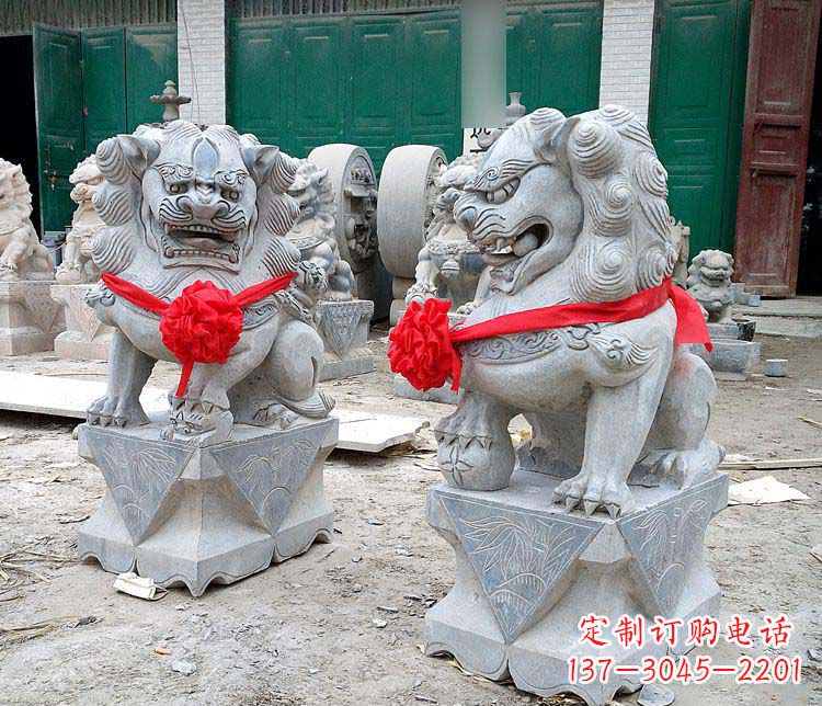 益阳该雕塑的情况。