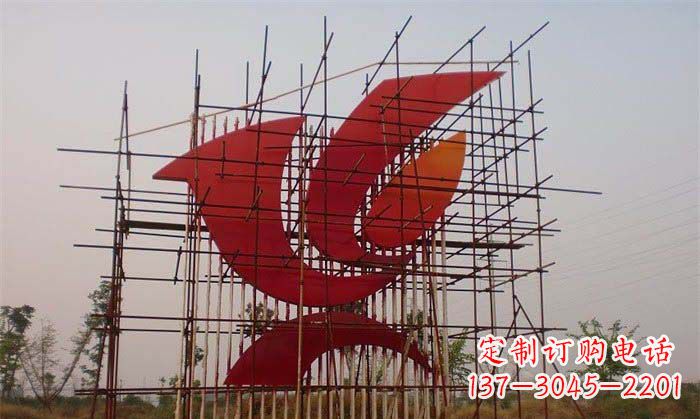 益阳城市和平鸽雕塑传递和平信息