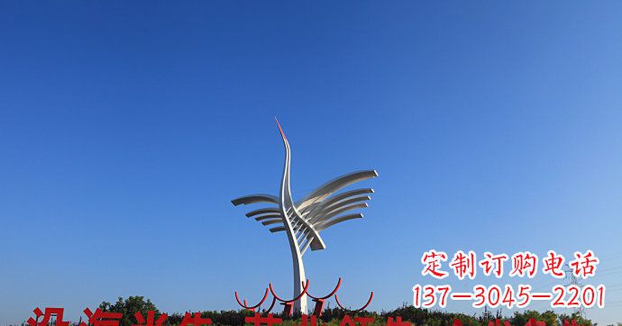 益阳城市抽象不锈钢仙鹤雕塑