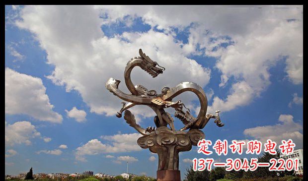 益阳城市抽象双龙雕塑