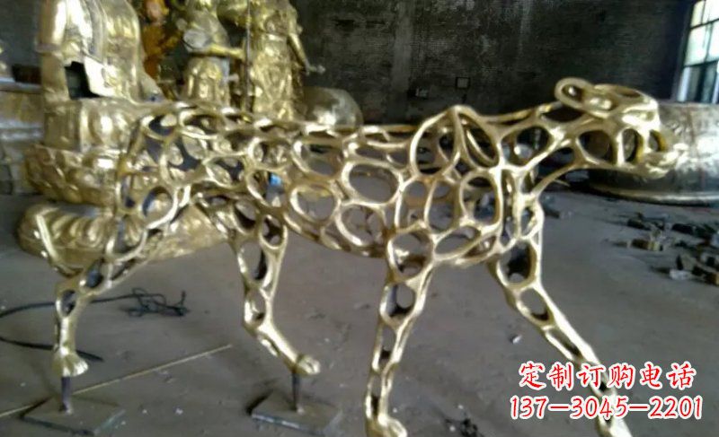 益阳静谧的金钱豹雕塑