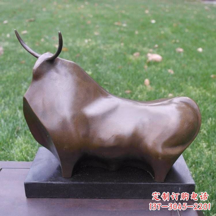 益阳十二生肖铜牛雕塑——传承中国古老文化