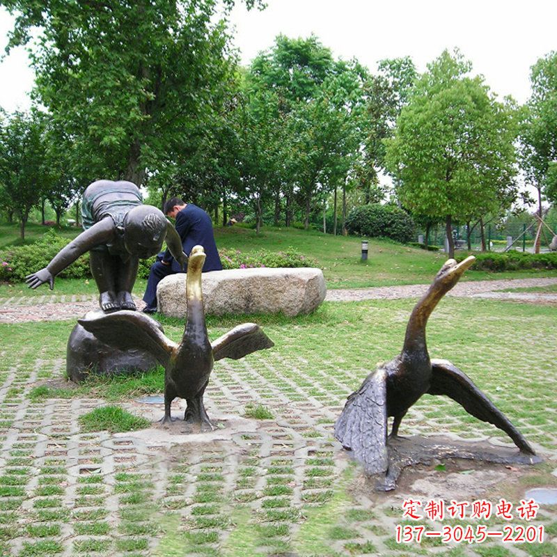 益阳纯铜天鹅雕塑精美的艺术品