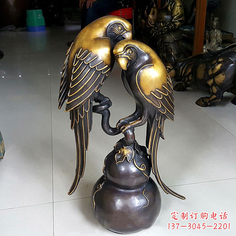 益阳铸造纯铜鹦鹉雕塑