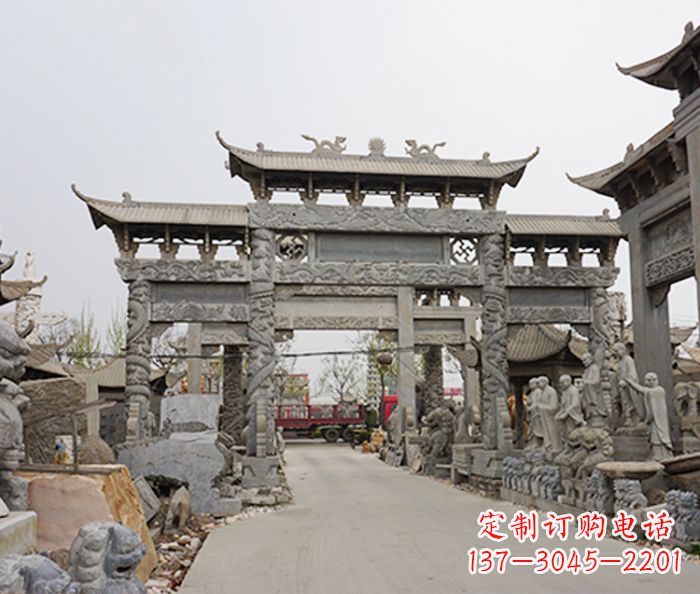 益阳该牌坊雕塑。