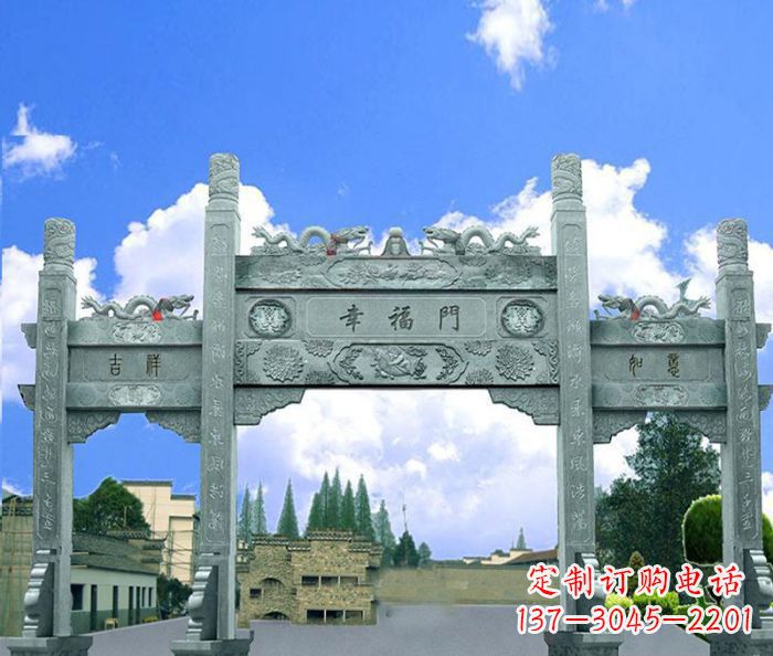 益阳村庄三门牌坊的雕塑之美