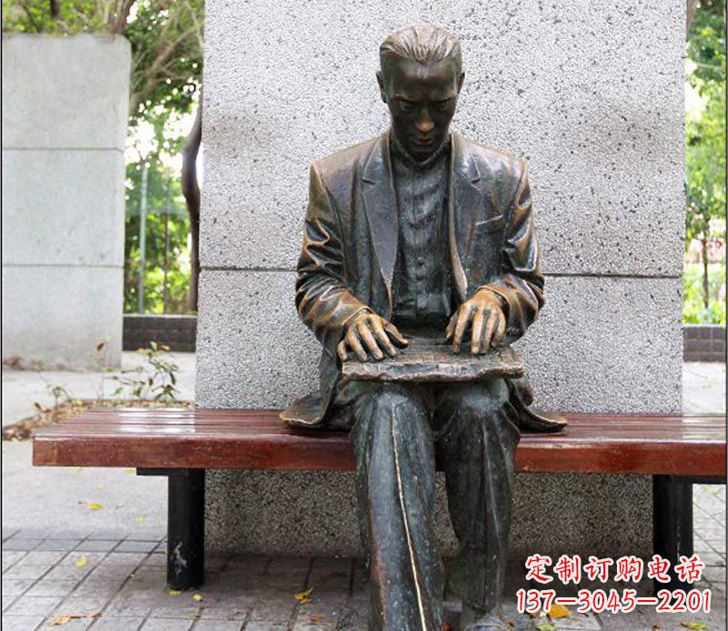 益阳“男性英姿飒爽的雕塑”