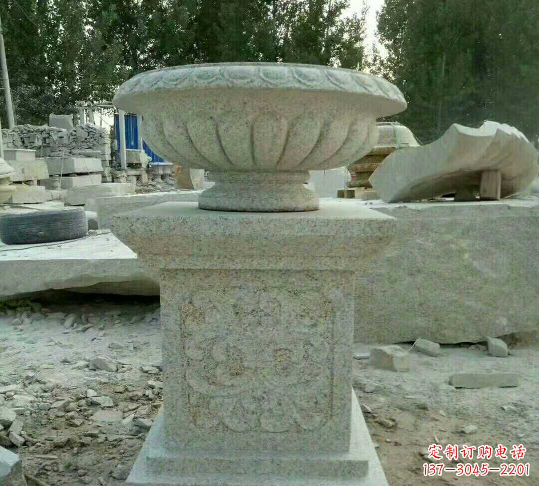 益阳大理石花盆雕塑