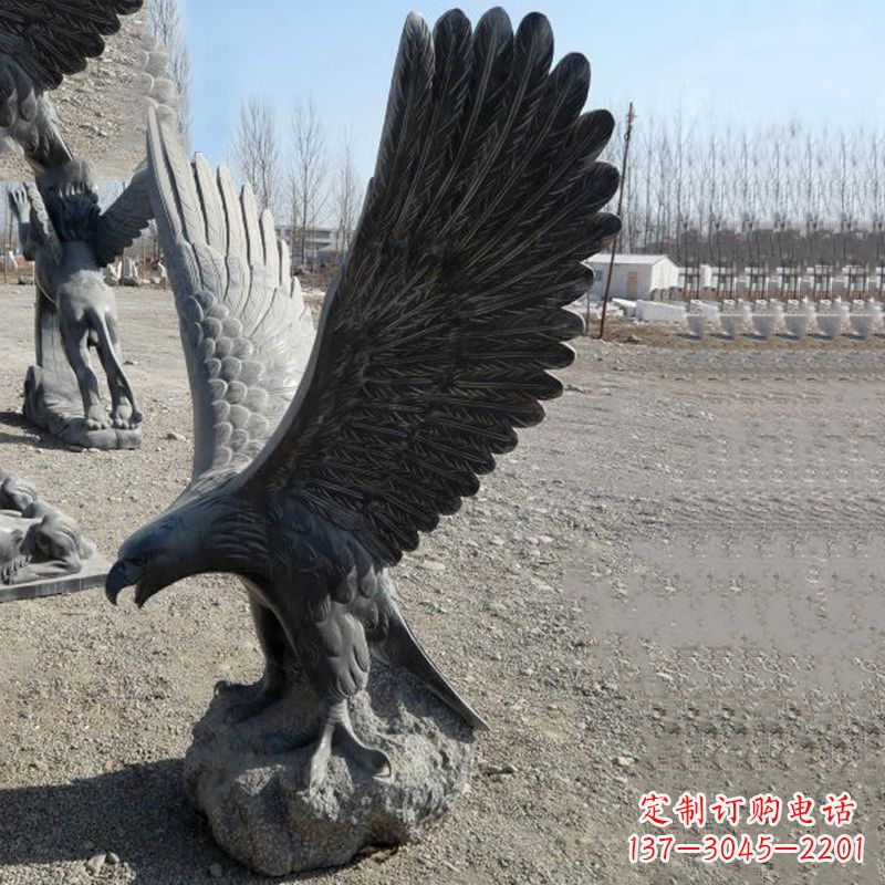 益阳大鹏展翅高级老鹰雕塑