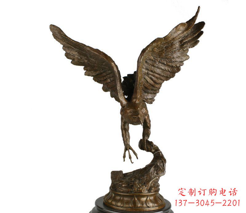 益阳大鹏展翅老鹰铜雕塑