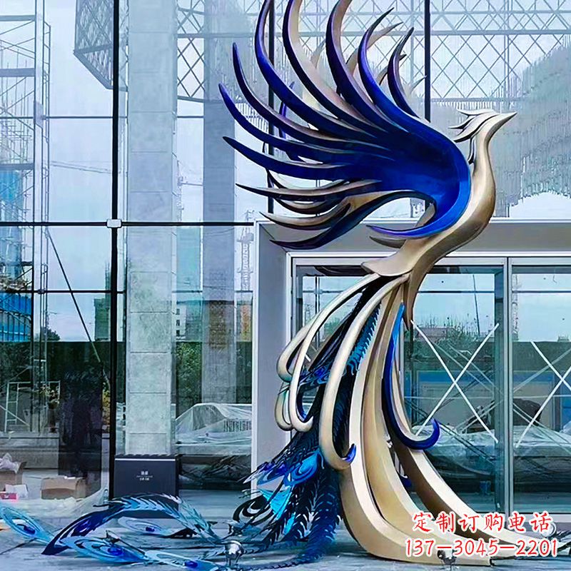 益阳精美彩绘不锈钢孔雀雕塑