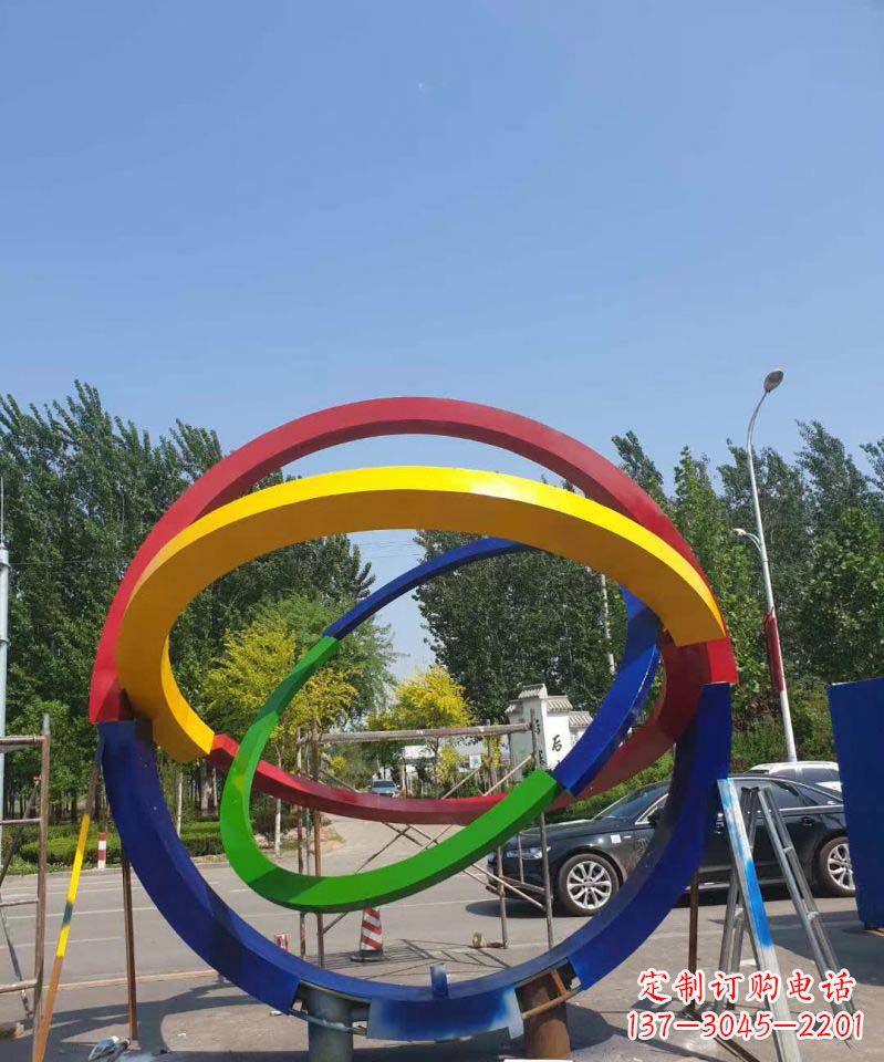 益阳大型不锈钢广场圆环景观雕塑