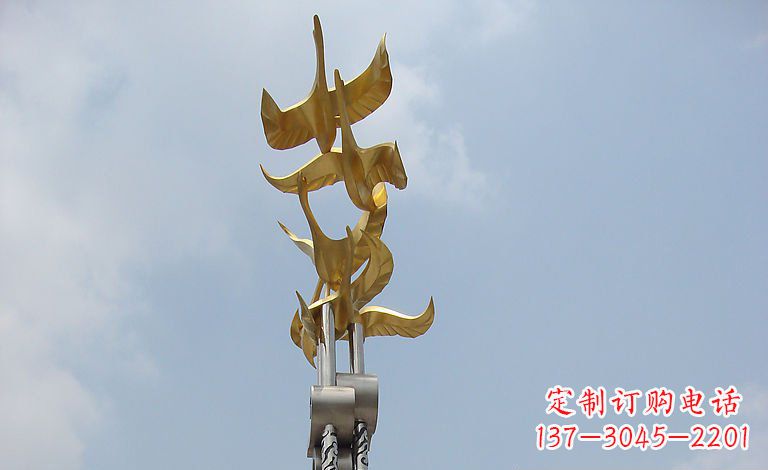 益阳大雁不锈钢雕塑—梦想之羽