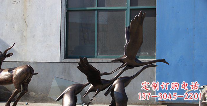 益阳大雁飞翔铸铜动物铜雕