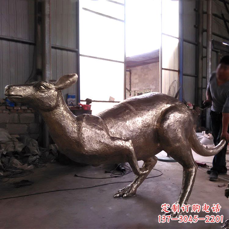 益阳精美袋鼠纯铜雕塑