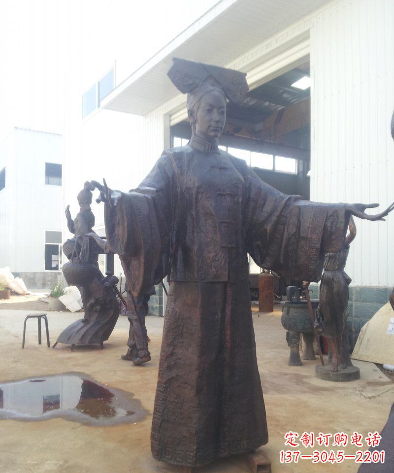 益阳清朝女子古代人物铜雕塑