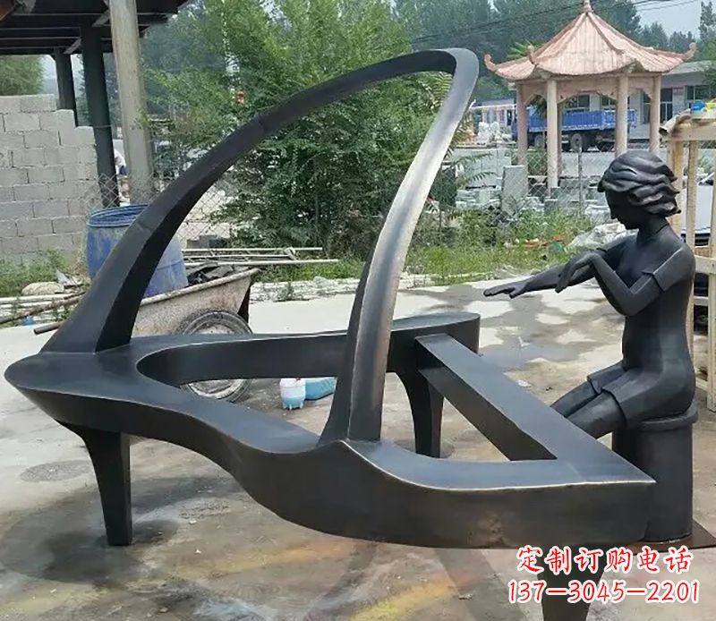 益阳钢琴抽象铜雕