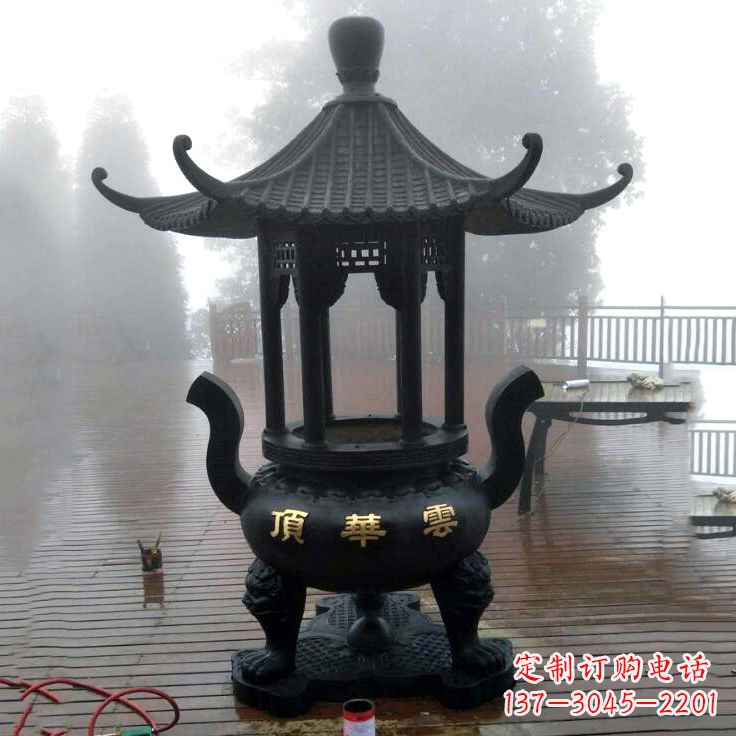益阳雕刻龙的靑铜香炉