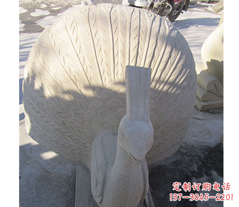 益阳优雅高贵的孔雀石雕