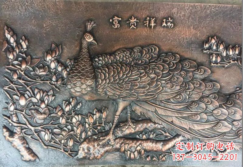 益阳华丽锻铜孔雀雕塑