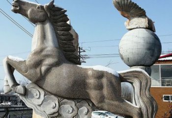 益阳大理石马踏祥云石雕
