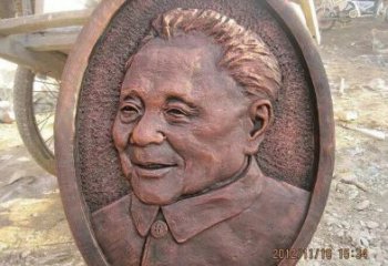 益阳传承历史，永记邓小平——邓小平头像铜雕塑