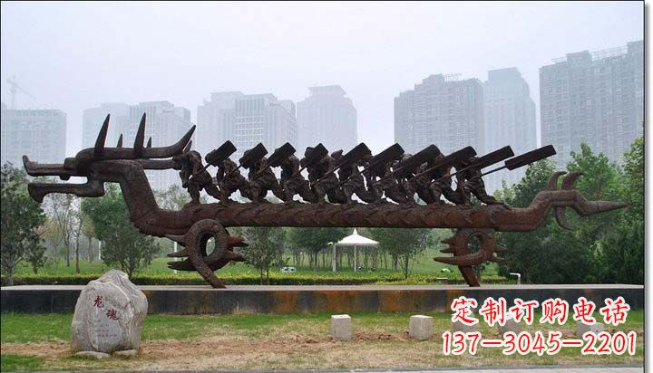 益阳锻铜赛龙舟雕塑
