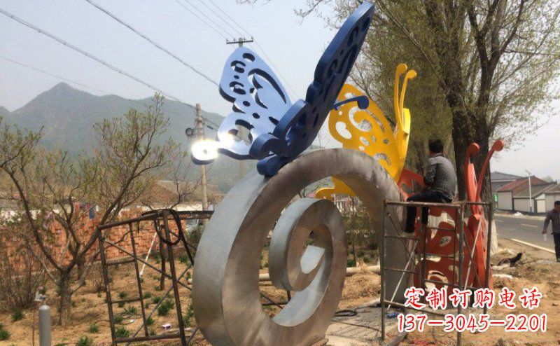 益阳优雅无比,不锈钢蝴蝶雕塑