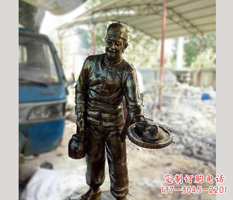 益阳饭店上菜的店小二铜雕