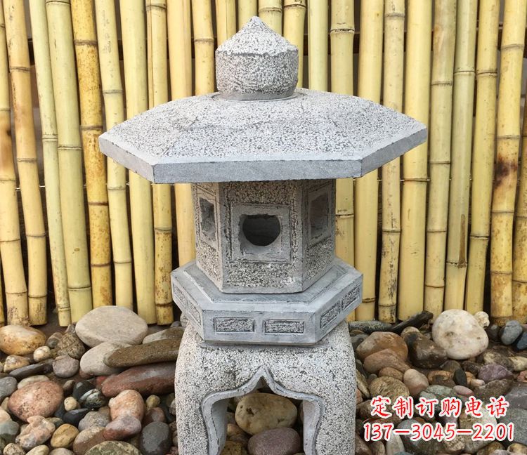 益阳精美仿古灯笼石雕