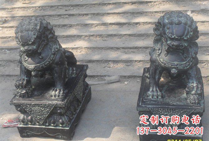 益阳仿古铸铜狮子雕塑