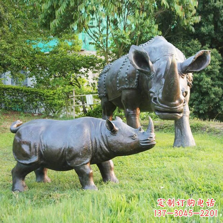 益阳仿真犀牛铜雕-公园园林草坪动物雕塑