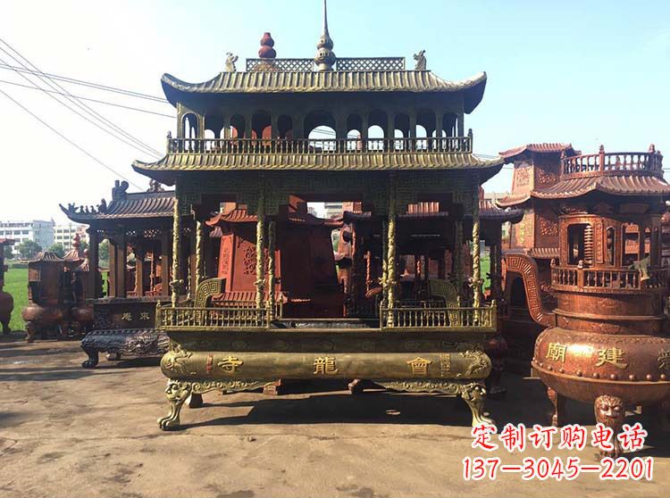 益阳高浮雕螭龙纹铜香炉