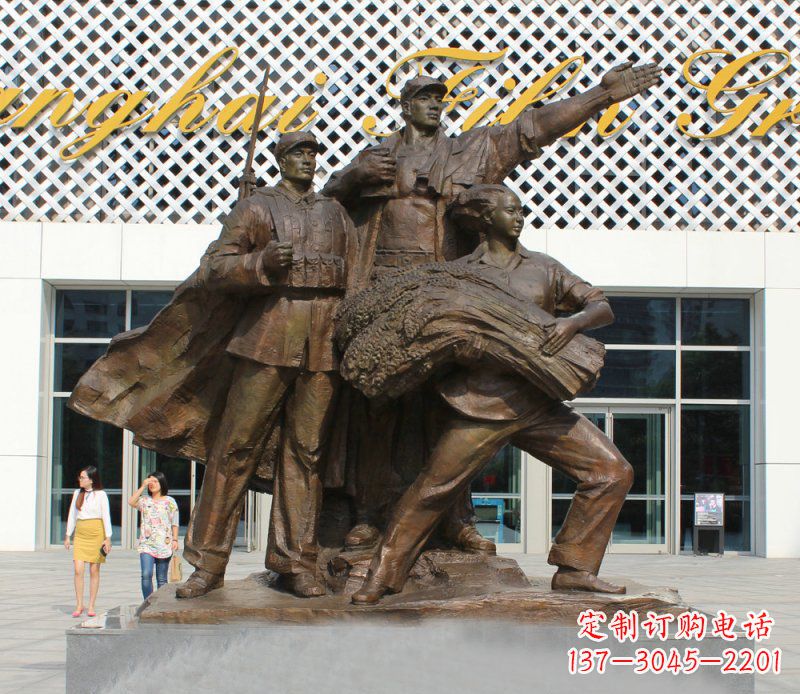 益阳革命战士铜雕