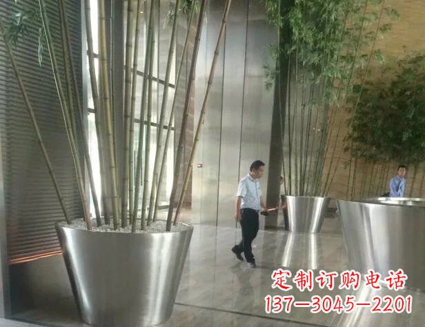 益阳品质不锈钢花盆景观雕塑
