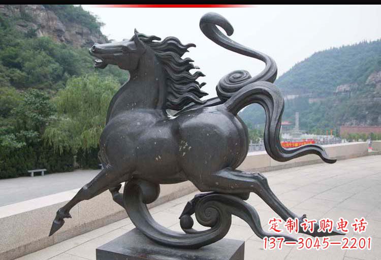 益阳公园奔马铜雕 (2)