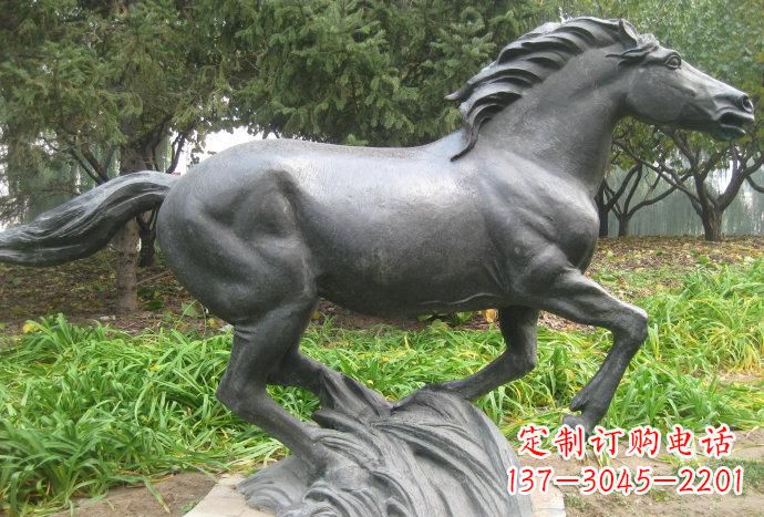 益阳奔马铜雕—精美雕塑处处闪耀灿烂光彩