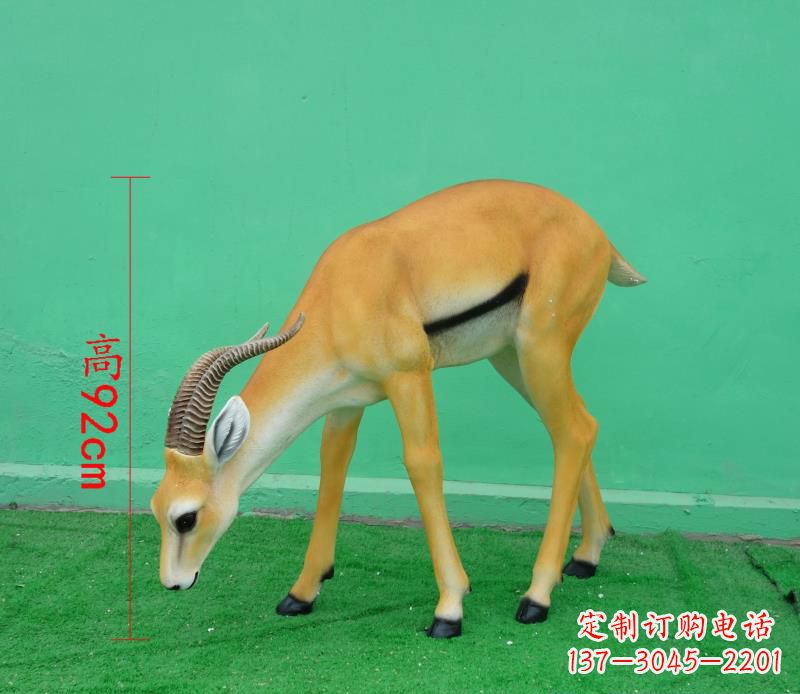 益阳玻璃钢仿真羚羊雕塑