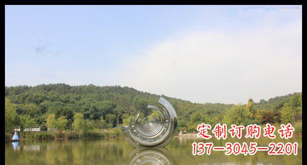 益阳不锈钢圆环景观雕塑