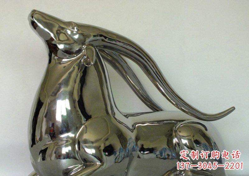 益阳中领雕塑定制公园装饰不锈钢羚羊雕塑