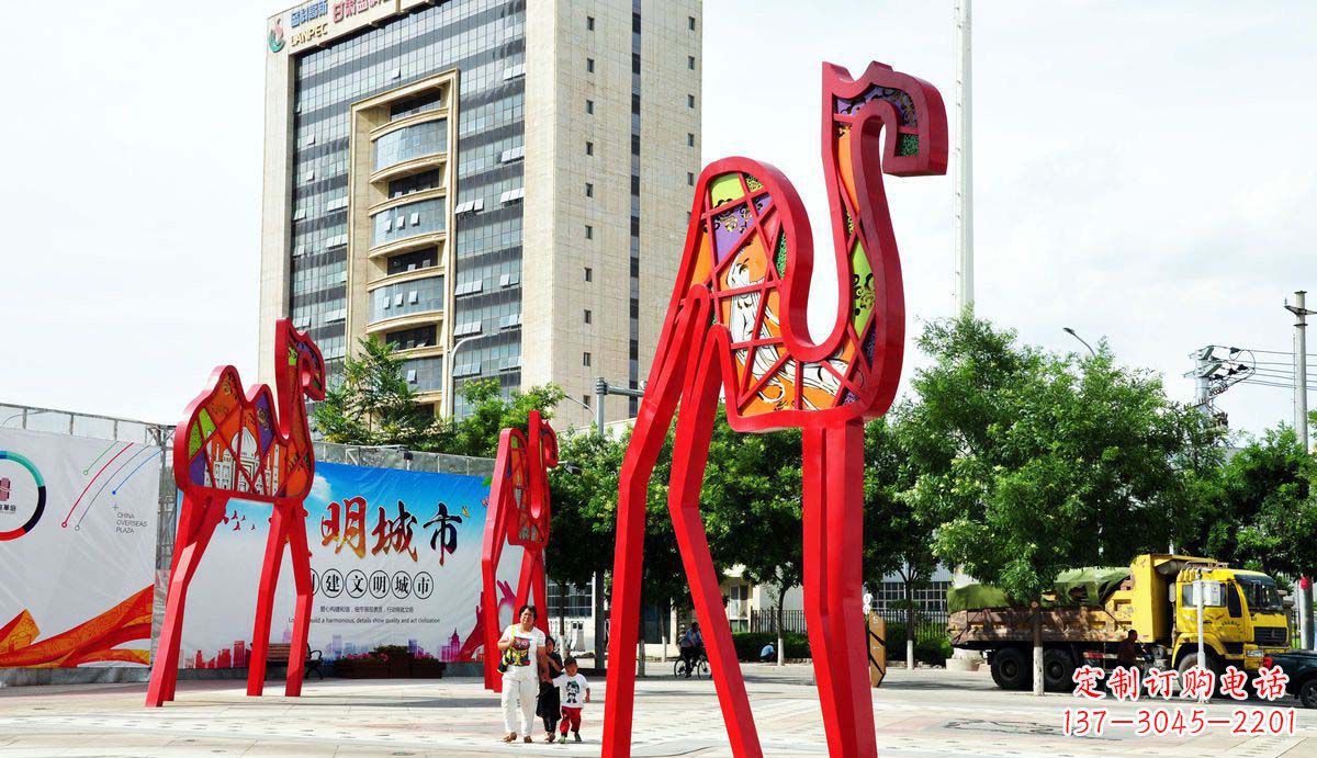益阳欣赏经典之美,拥有完美的高端骆驼雕塑