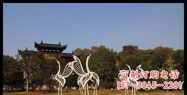 益阳中领雕塑的精美不锈钢仙鹤雕塑