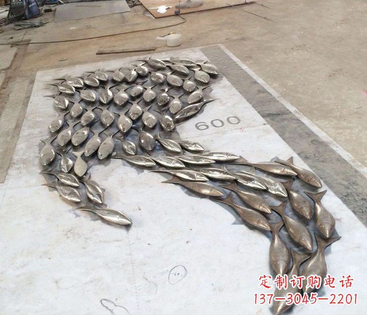 益阳多彩活力的不锈钢动物雕塑
