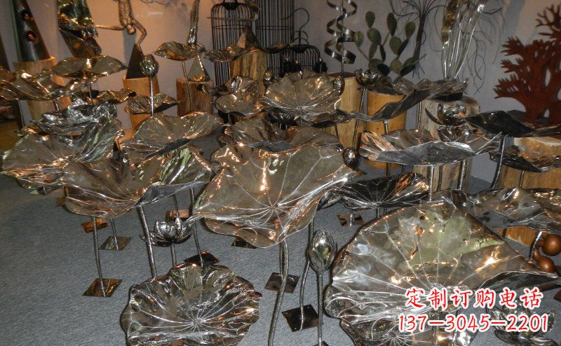 益阳抛光不锈钢荷叶雕塑