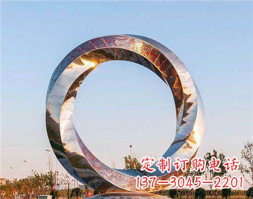 益阳精美的不锈钢圆环景观雕塑